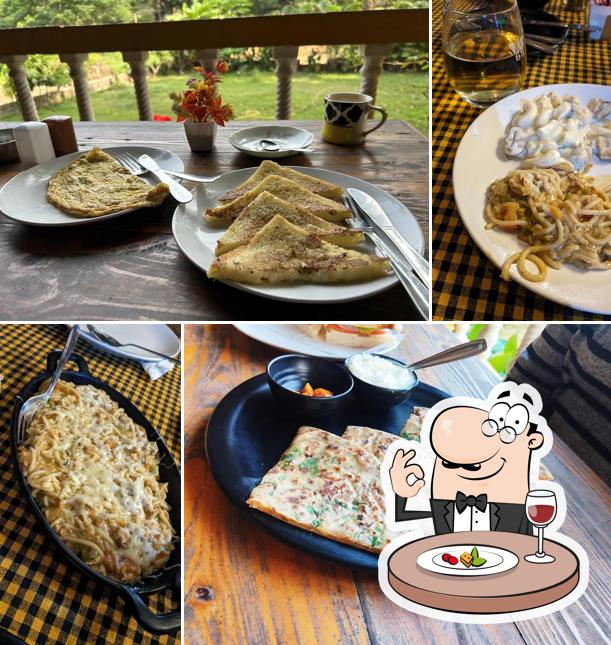 Meals at Leo's Roar Bar & Restaurant