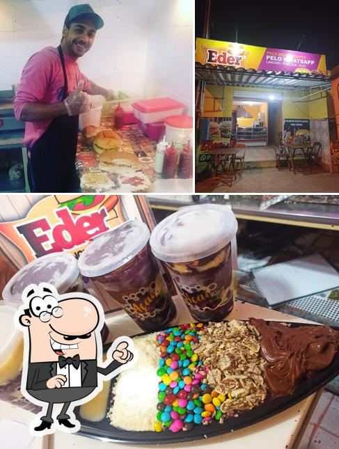 A ilustração do Eder Lanches’s interior e cerveja