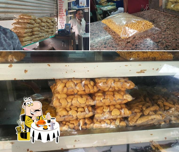 Food at Narsingh namkeen Bhandar