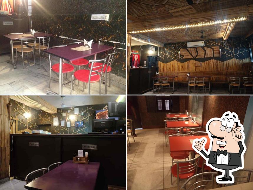 Asfi's Lick-A-Chick malviya nagar