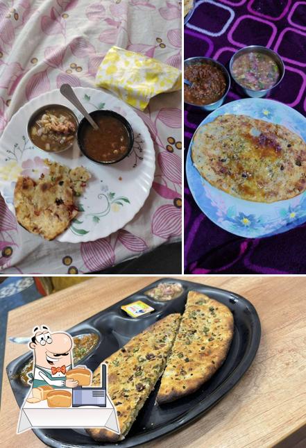 Garlic bread at Kulcha Ambarsariya Da