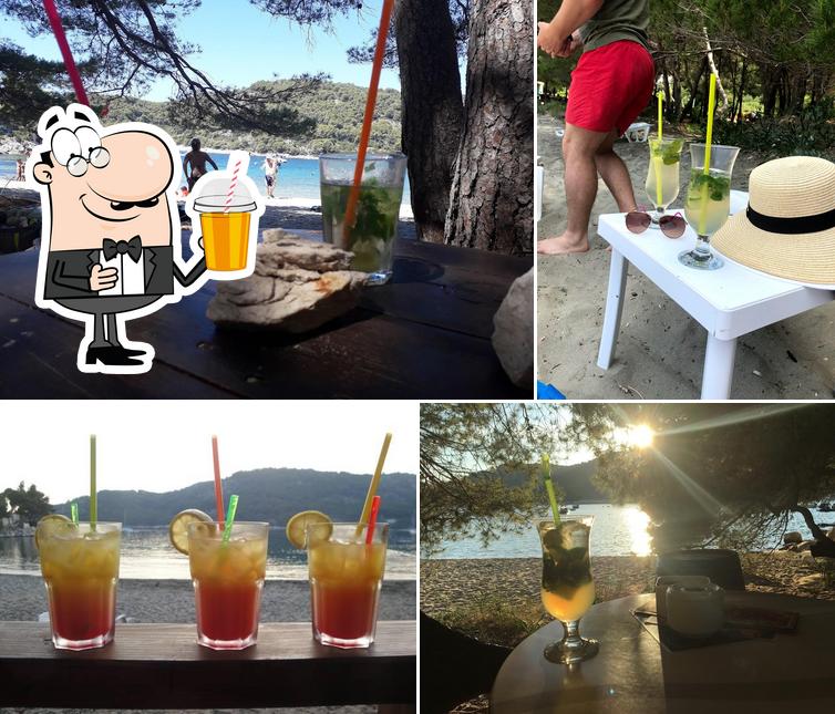 Hippocampos Beach Bar