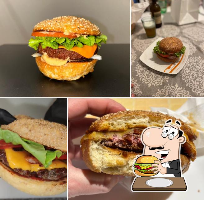 Prenditi un hamburger a 24 Burger Street