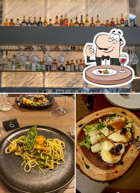 La immagine della cibo e esterno di Ventitré Taverna Mediterranea