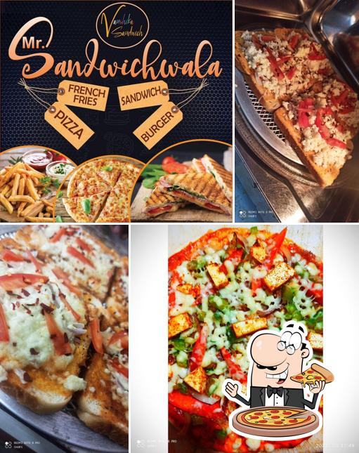 Try out pizza at Selfie Cafe