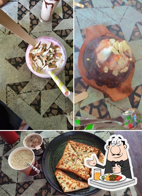 Food at Shiva's Coffee Bar and Snacks, Sector-25