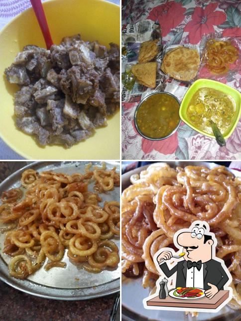 Meals at Shri Narayan Misthan