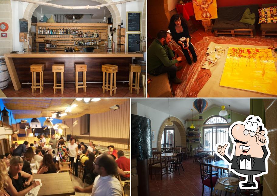 Gli interni di Susumaniello Vineria