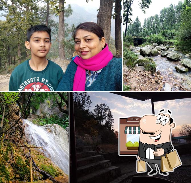 You can get some fresh air outside Kimadi height Refreshment Point & cafe