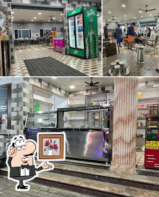 The interior of Hotel New Aryaas