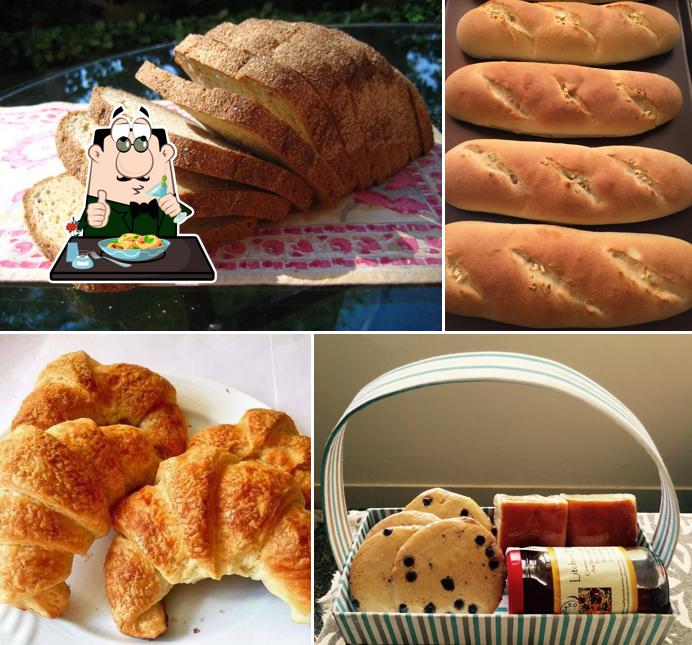 Meals at Om Niwas Bakery Line