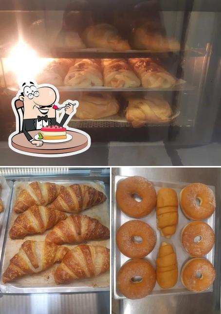 Bar Mille Vani serve un'ampia selezione di dolci