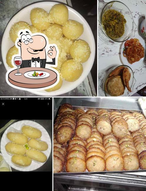Meals at Shri Narayan Misthan