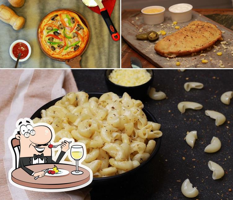 Meals at La Pinoz Pizza