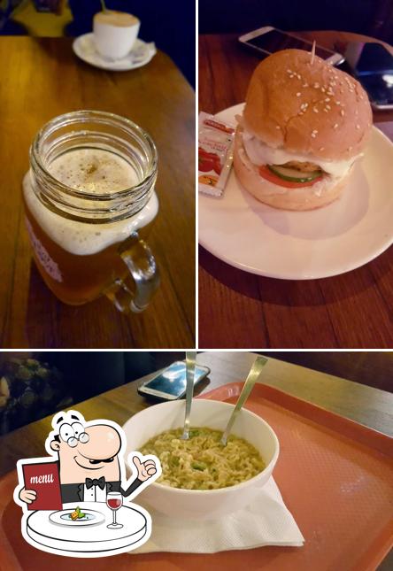 Food at Cafe La Amigos