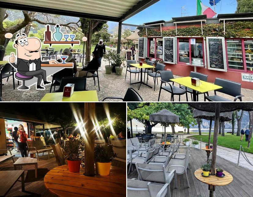 Siediti a un tavolo di Bar dei pini