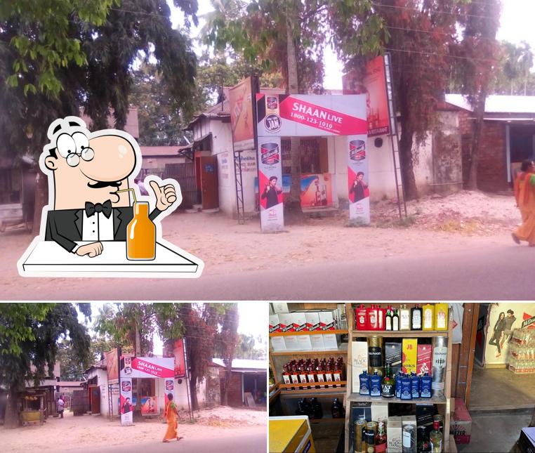 Enjoy a drink at Kuhelika Bar