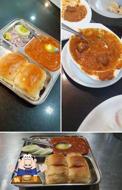 Food at Laxminarayan Pavbhaji Center