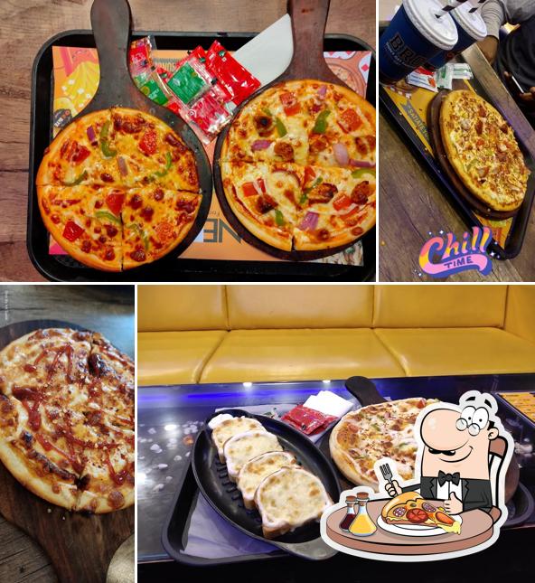 Get pizza at One Bite sangli