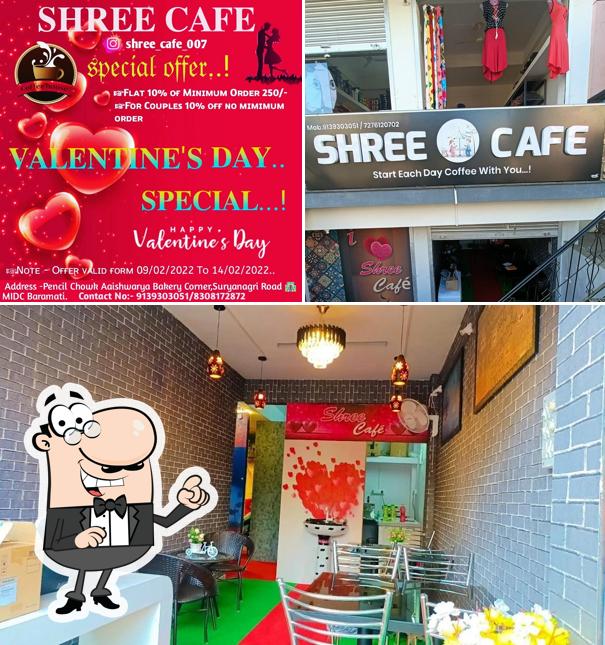 The interior of Shree cafe Baramati Midc