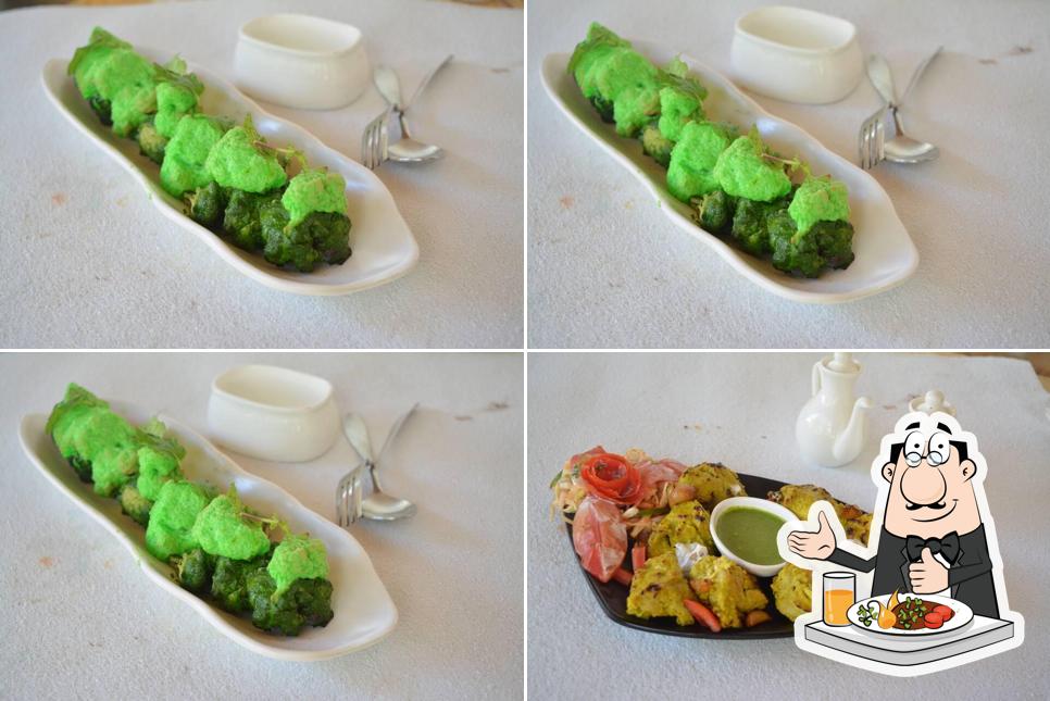 Food at Conversationz Cafe