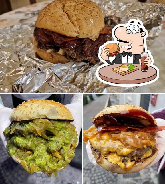 N’acchianata serve un'ampia varietà di opzioni per gli amanti dell'hamburger