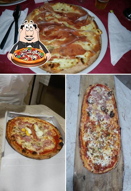 Scegli tra le svariate varianti di pizza
