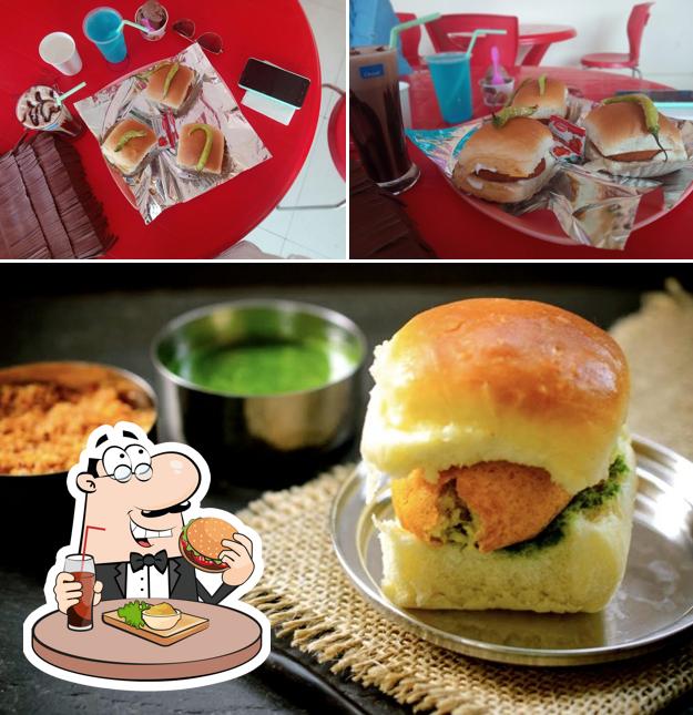 Treat yourself to a burger at Goli Vada Pav, Chitradurga