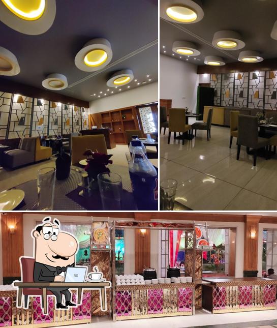 The interior of Goldys Restaurant