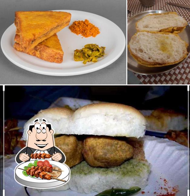 Food at Krushnai Vada Pav