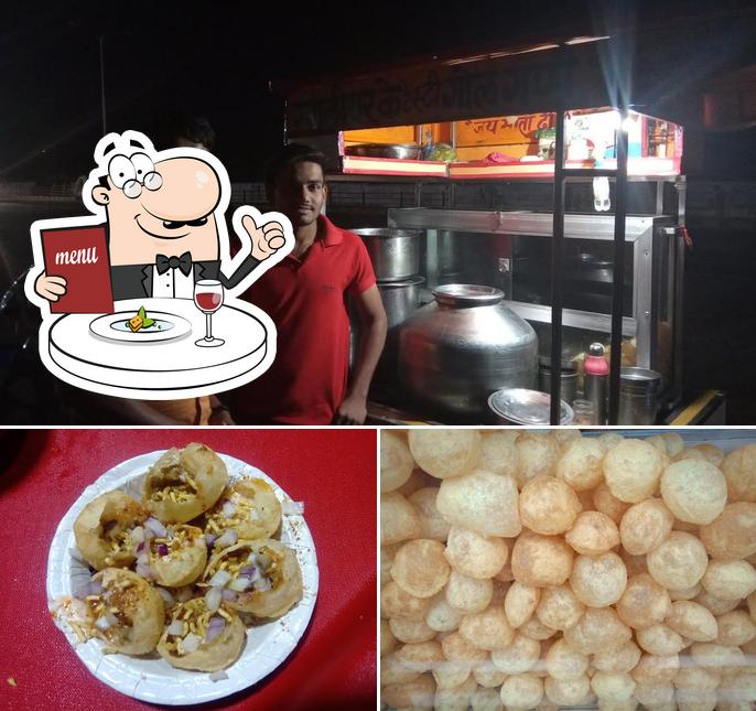 The picture of food and exterior at Gwalior Pani Puri