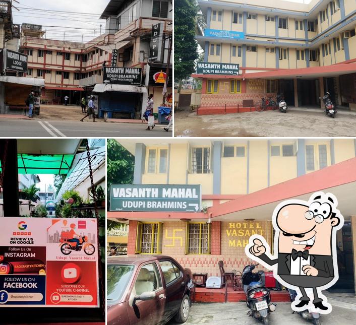 Enjoy the view at the outside area of Udupi Vasant Mahal