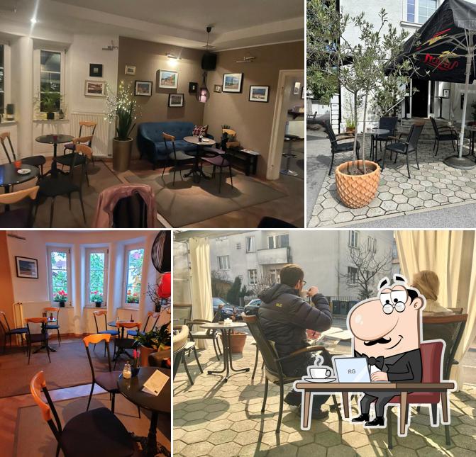 Siediti a un tavolo di Vila A Bar