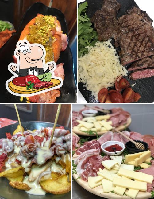 Ordina i un pasto a base di carne a Kalù Pub