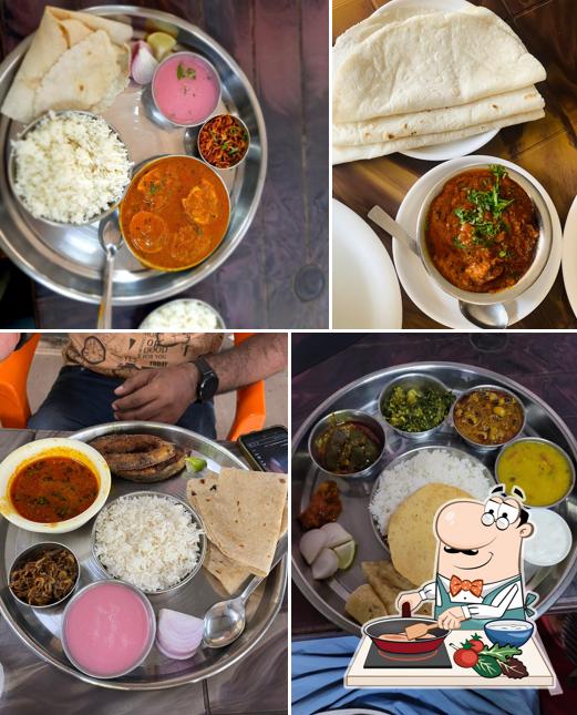 Chicken curry at Hotel Sai Savali हॉटेल साई सावली पारंपरिक आगरी पद्धतीचे जेवण