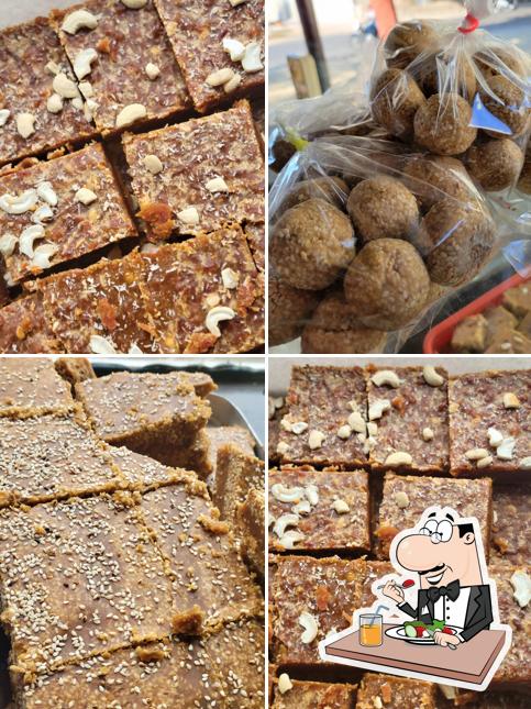 Food at Khalsa Kulahada /ਖਾਲਸਾ ਘੁਲਾੜ