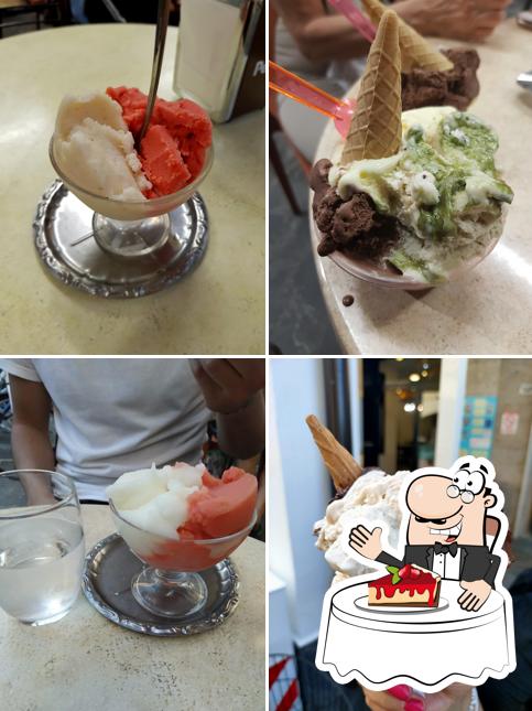 Gelateria Anselmo offre un'ampia gamma di dessert