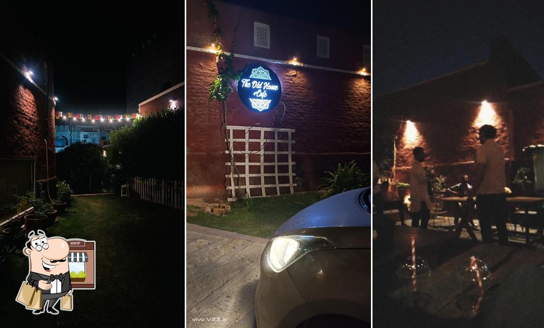 Check out how The Old House Pizzeria,Havana cafe looks outside