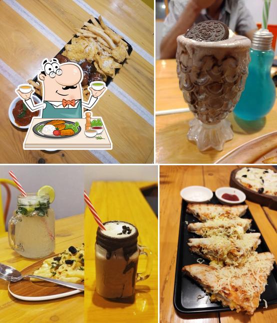 Food at Hunger burst Bistro