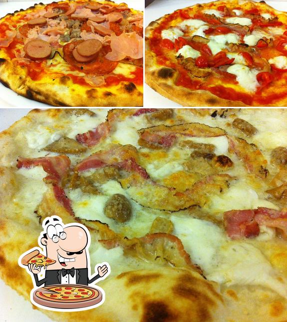 Ordina una pizza a Pizzeria D`Asporto Spicchio di Elia Scainelli