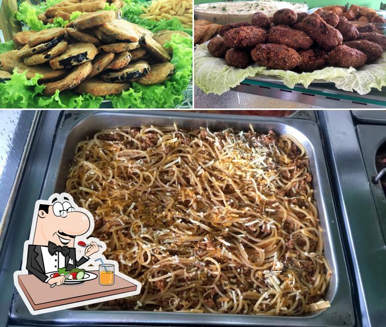 Comida em Restaurante Pantanal