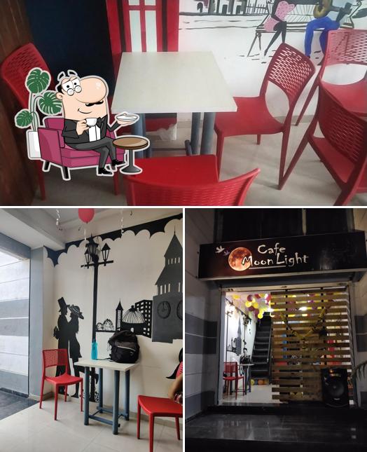 Check out how Cafe moonlight looks inside