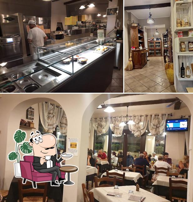 Gli interni di Osteria Dei Due Carrettieri