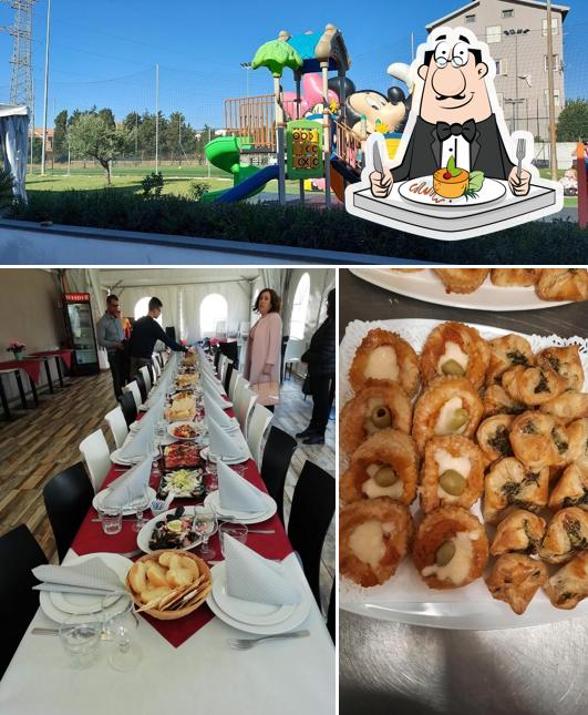 La foto di cibo e area giochi da L'Artigiano del Rinfresco