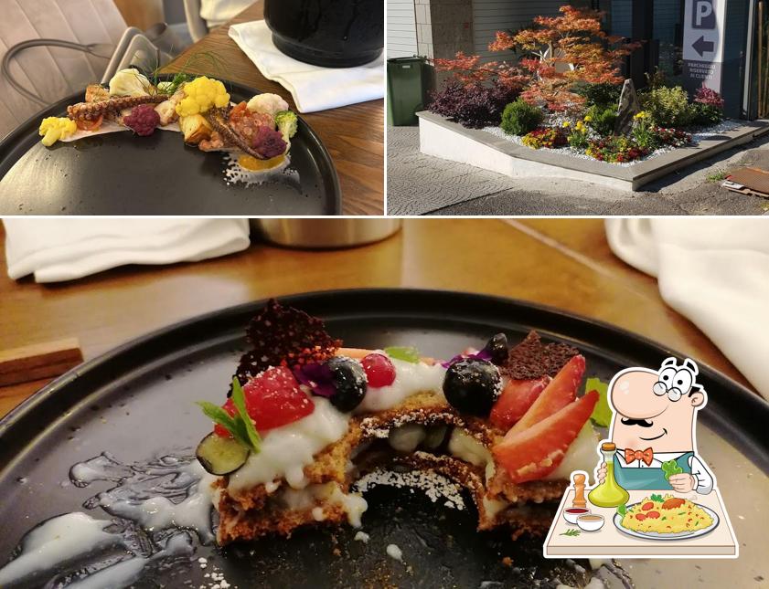 Guarda la immagine che mostra la cibo e esterno di La Botte di Ferro Fish & Sushi