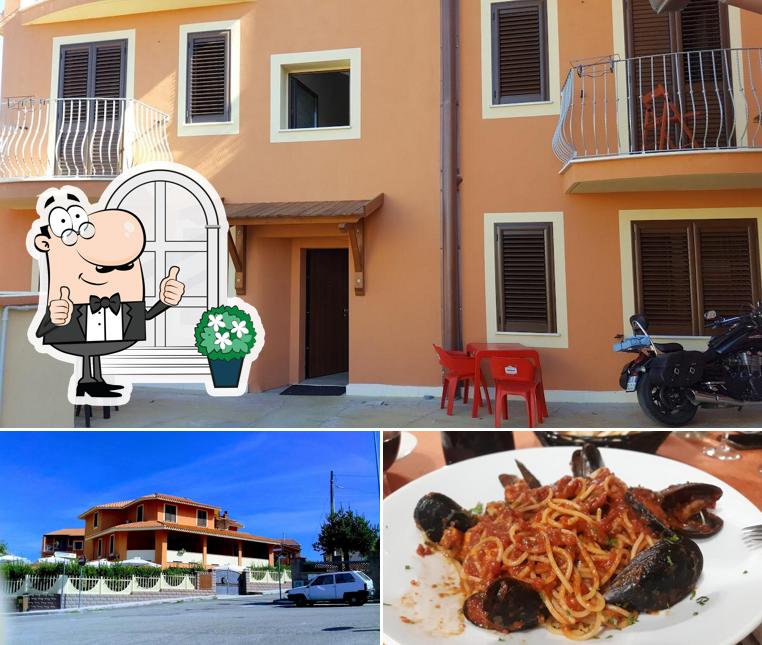 Questa è la immagine che presenta la esterno e cibo di Piccola Locanda S'Ausentu