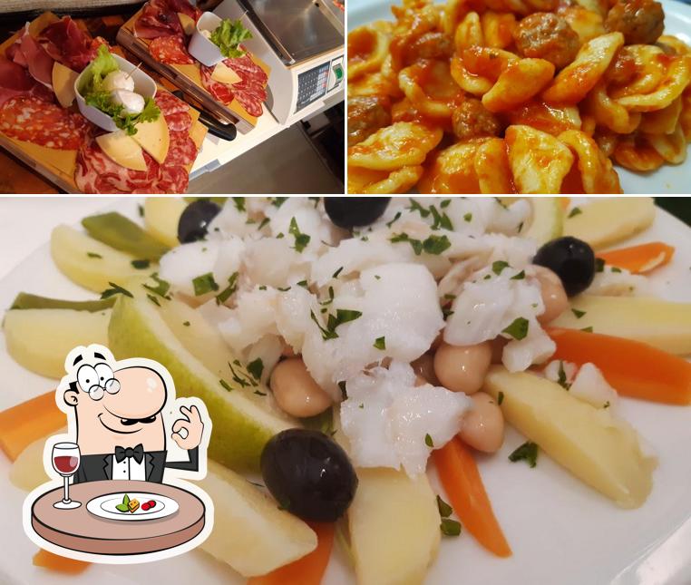 Cibo al Bar La Curva Sas
