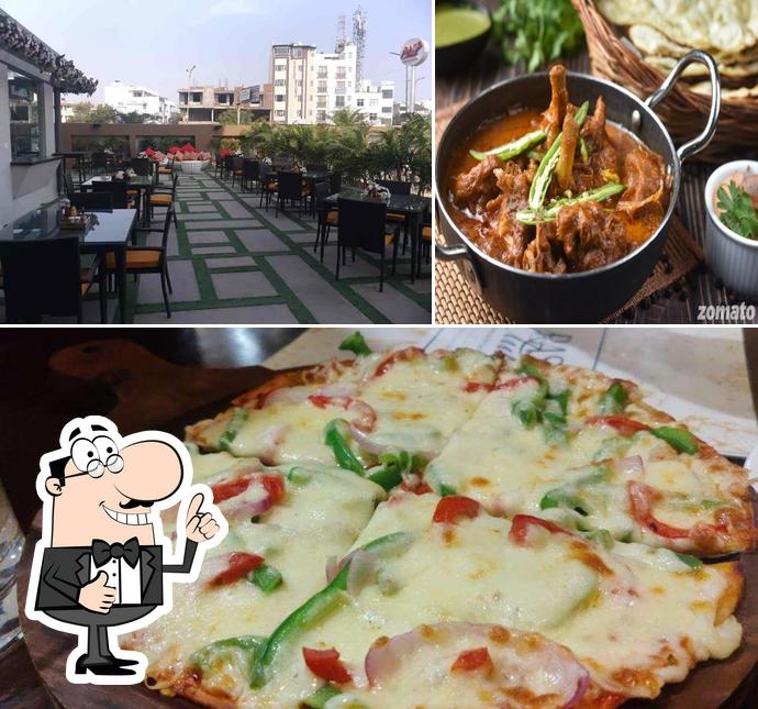 Look at the image of Ras Club Cafe