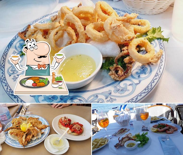 Calamari fritti al Aenaria Beach