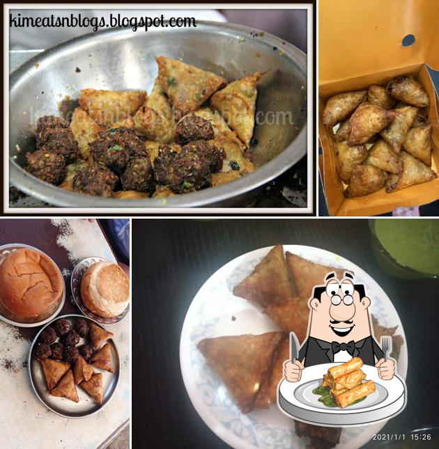 Spring rolls at Bera samosa house